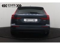 Volvo V60 D3 MOMENTUM - LEDER LED NAVI MIRRORLINK - <small></small> 24.495 € <small>TTC</small> - #3