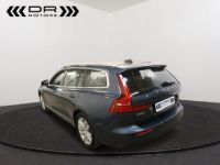 Volvo V60 D3 MOMENTUM - LEDER LED NAVI MIRRORLINK - <small></small> 27.495 € <small>TTC</small> - #2