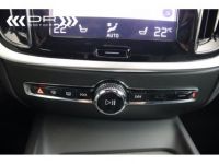 Volvo V60 D3 R DESIGN - LEDER LED APPLE CARPLAY / ANDROID TOPSTAAT - <small></small> 22.495 € <small>TTC</small> - #25