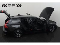 Volvo V60 D3 R DESIGN - LEDER LED MIRROR LINK - <small></small> 23.495 € <small>TTC</small> - #11