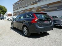 Volvo V60 D4 181 Ch MOMENTUM GEARTRONIC BVA - <small></small> 11.990 € <small>TTC</small> - #4