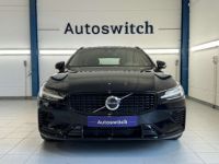 Volvo V60 T6 AWD Plug-in hybride Plus Dark - <small></small> 46.900 € <small>TTC</small> - #2