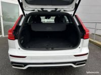 Volvo V60 T8 Twin Engine 303 ch + 87 Geartronic 8 R-Design - <small></small> 33.990 € <small>TTC</small> - #5