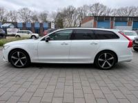 Volvo V90 T8 303+87ch R-Design Geartronic 40g - <small></small> 43.990 € <small>TTC</small> - #4