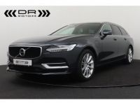 Volvo V90 T8 PLUG-IN - 46gr CO2 MOMENTUM LEDER NAVI - <small></small> 27.995 € <small>TTC</small> - #1