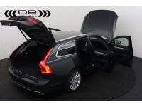 Volvo V90 T8 PLUG-IN - 46gr CO2 MOMENTUM LEDER NAVI - <small></small> 27.995 € <small>TTC</small> - #12