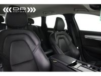 Volvo V90 T8 PLUG-IN - 46gr CO2 MOMENTUM LEDER NAVI - <small></small> 27.995 € <small>TTC</small> - #13