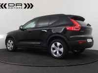 Volvo XC40 T2 MOMENTUM CORE - NAVI DAB - <small></small> 21.995 € <small>TTC</small> - #3