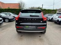 Volvo XC40 T4  DCT 7  CUIR + T.O - <small></small> 29.960 € <small>TTC</small> - #4