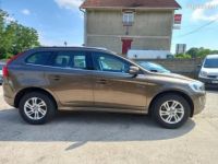 Volvo XC60 (2) D4 181 MOMENTUM GEARTRONIC - <small></small> 18.500 € <small>TTC</small> - #17