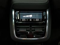Volvo XC60 B4 AWD Micro-Hybride Diesel - 197 - BVA Geartronic R-Design - <small></small> 47.900 € <small></small> - #17