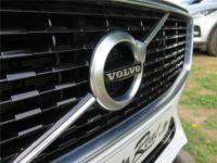 Volvo XC60 T8 Twin Engine 303 ch + 87 ch Geartronic 8 R-Design - <small></small> 39.900 € <small>TTC</small> - #29