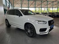 Volvo XC90 B5 AWD R-Design/22''/HeadUp/360° - <small></small> 43.900 € <small>TTC</small> - #1