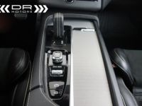 Volvo XC90 T8 AWD R DESIGN - LED NAVI HARMANN KARDON HEAD UP PANODAK FULL OPTIONS - <small></small> 47.995 € <small>TTC</small> - #32