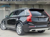 Volvo XC90 T8 Twin Engine Inscription 7 plaatsen Plug-in Hybride - APPLE CARPLAY - PANO DAK - ZETELVENTILATIE - CAMERA - TREKHAAK - <small></small> 43.999 € <small>TTC</small> - #2