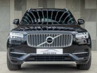 Volvo XC90 T8 Twin Engine Inscription 7 plaatsen Plug-in Hybride - APPLE CARPLAY - PANO DAK - ZETELVENTILATIE - CAMERA - TREKHAAK - <small></small> 43.999 € <small>TTC</small> - #4