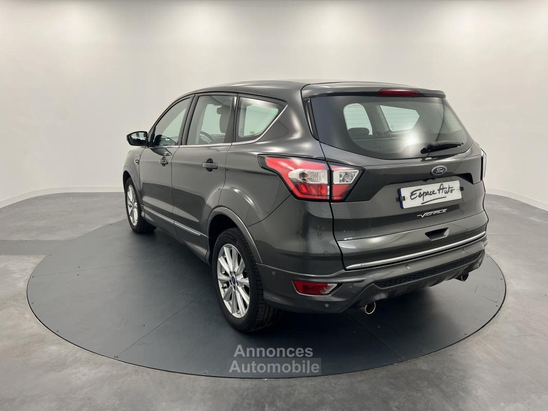 Fiche technique Ford Kuga 2 II (2) 2.0 TDCI 120 S&S 4X2 TITANIUM 2019