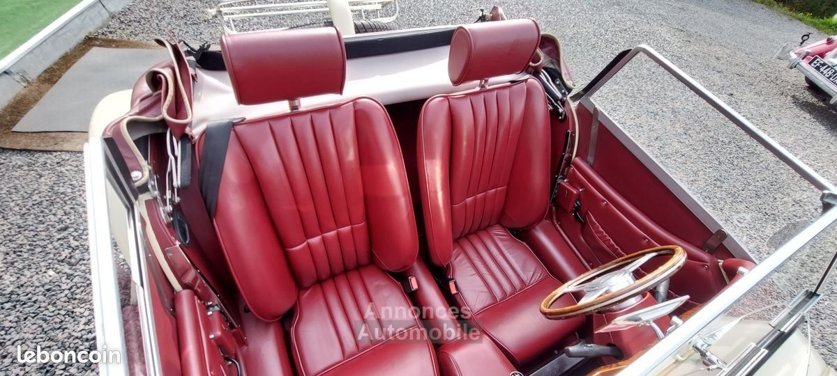 Housse Morgan d'intérieur rouge Pour 4/4, Plus 4 et Roadster V6