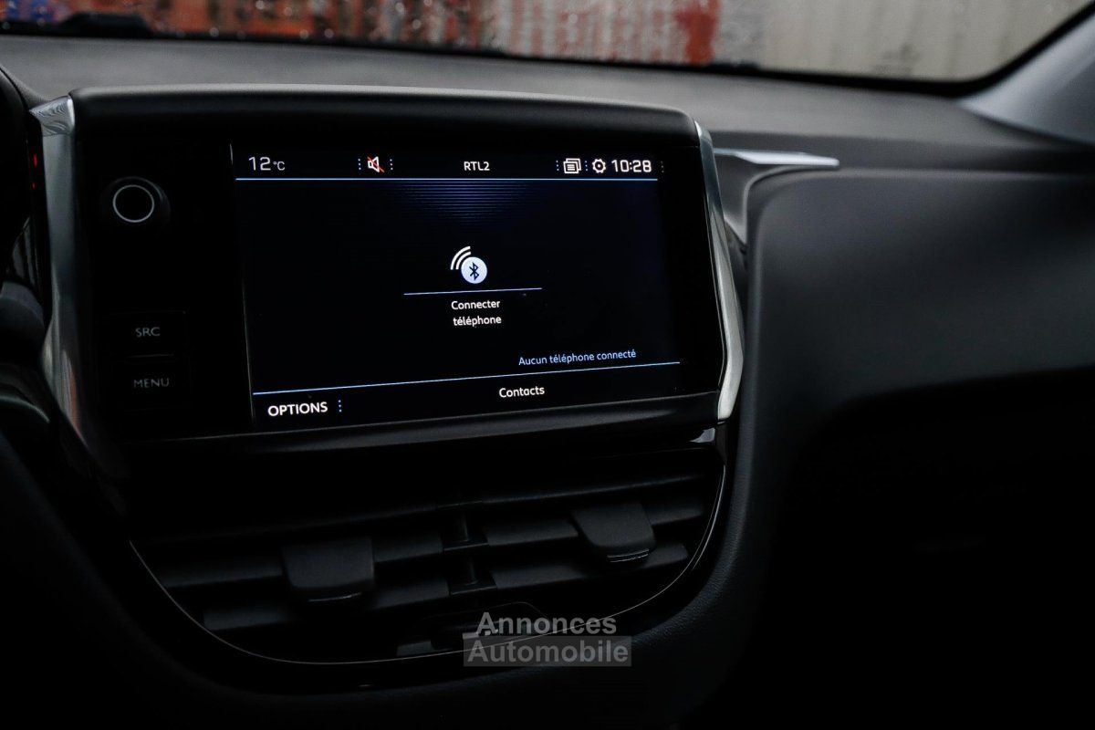 Autoradio GPS Peugeot 208 , large choix disponible.