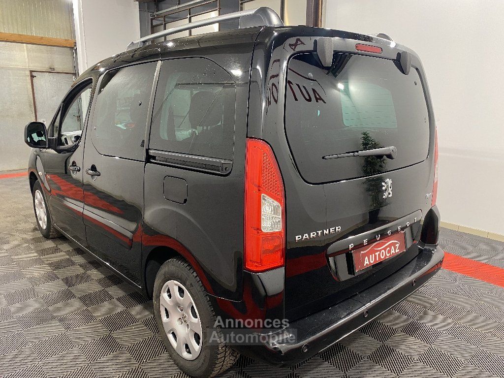 Peugeot Partner TEPEE 1.6 HDi FAP 112ch Family occasion diesel - Thiers,  (63) Puy-de-Dome - #5332743