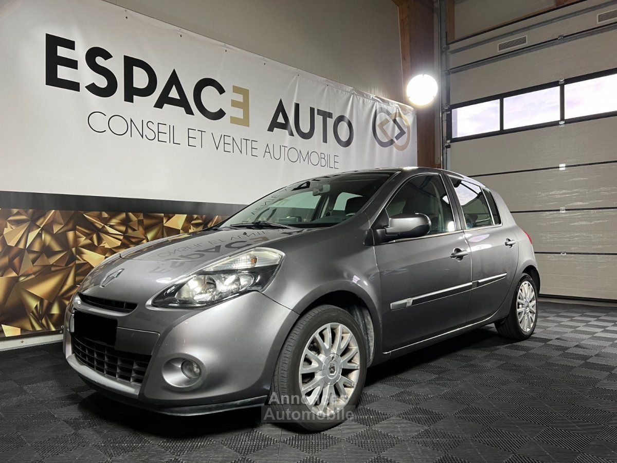 Annonce Renault clio iii (2) 1.2 16v 75 alize 5p 2010 ESSENCE