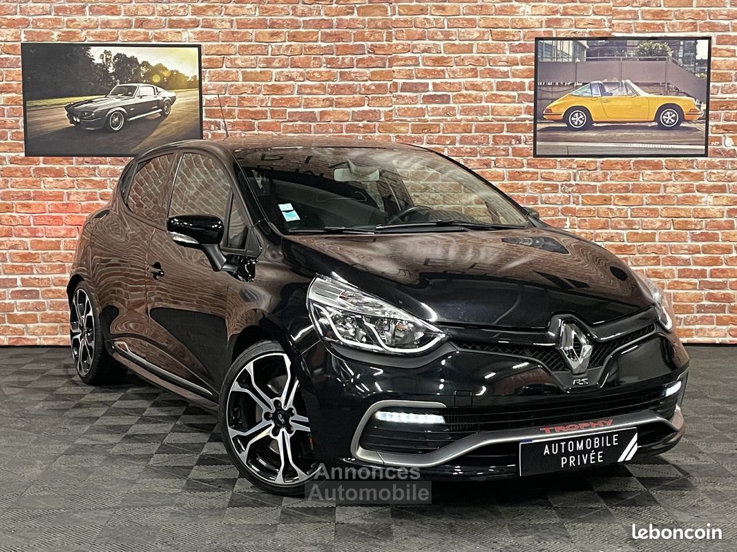 RENAULT Clio IV 1.6 Turbo 220 Energy RS Trophy EDC - Véhicule d'occasion