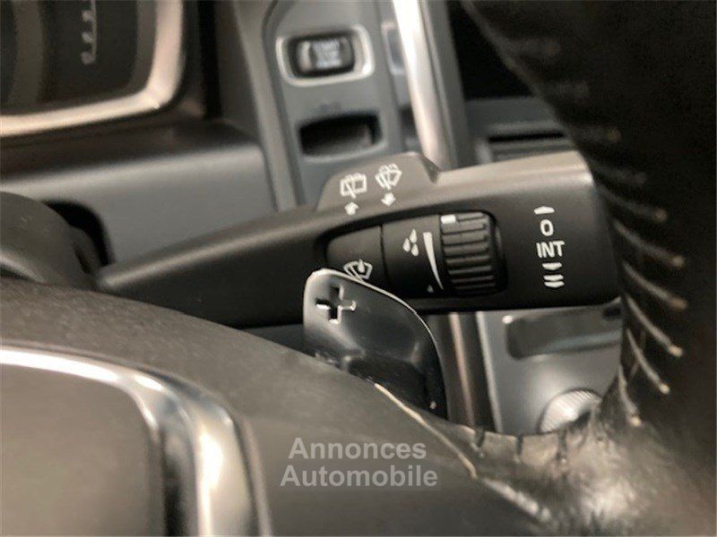 Annonce Volvo xc60 (2) d5 220 awd summum geartronic 6 2016 DIESEL occasion  - Labege - Haute-Garonne 31
