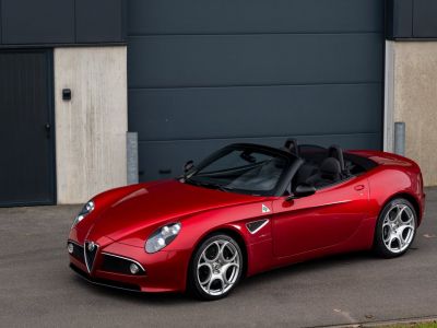 Alfa Romeo 8C  - 12