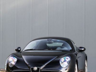 Alfa Romeo 8C Competizione 4.7-liter V8 engine 450 HP  - 16