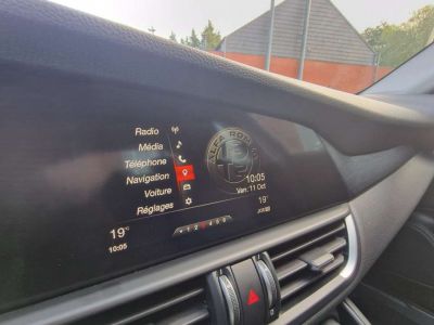 Alfa Romeo Giulia 2.2 JTDm Super XENON RADAR CRUISE NAVIGATION  - 24