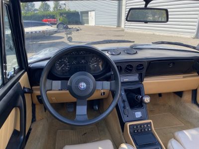 Alfa Romeo Spider 2L Injection 1990 - <small></small> 19.800 € <small>TTC</small>