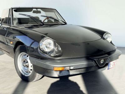 Alfa Romeo Spider Série 3 03 / 1984 126.000KM EXCELLENT ETAT  - 9