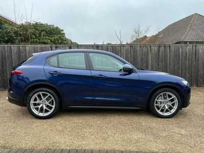 Alfa Romeo Stelvio 2.2 JTD Super (EU6d-TEMP) LEDER-ZTLVRW-CAM-KEYLESS  - 5