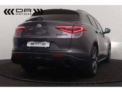 Alfa Romeo Stelvio 2.2JTD Q4 AWD Aut. SPRINT - NAVI LEDER LED  - 7