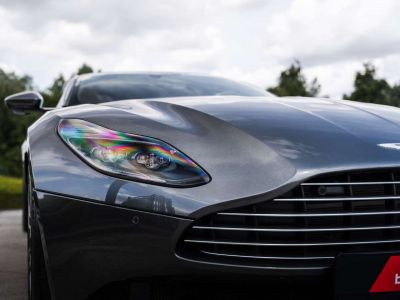 Aston Martin DB11 V8 Magnetic Silver  - 4