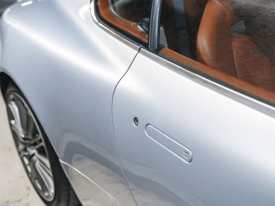 Aston Martin DBS COUPE 5.9 V12 517 TOUCHTRONIC - <small>A partir de </small>1.020 EUR <small>/ mois</small> - #42