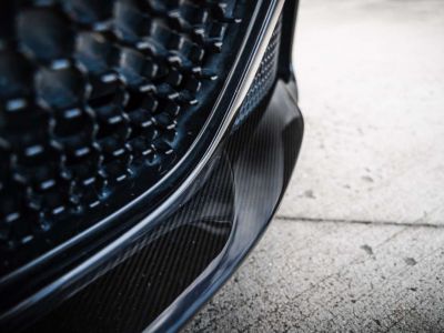 Aston Martin DBS Superleggera Onyx Black Carbon 360°  - 4