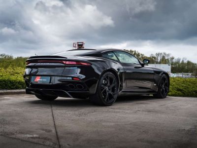 Aston Martin DBS Superleggera Onyx Black Carbon 360°  - 10
