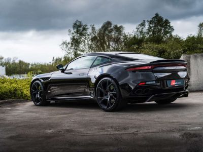 Aston Martin DBS Superleggera Onyx Black Carbon 360°  - 11