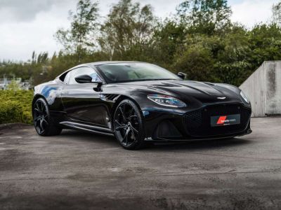 Aston Martin DBS Superleggera Onyx Black Carbon 360°  - 1