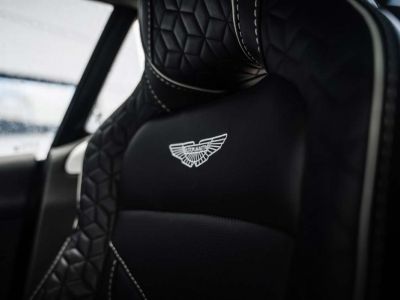 Aston Martin DBS Superleggera Onyx Black Carbon 360°  - 20