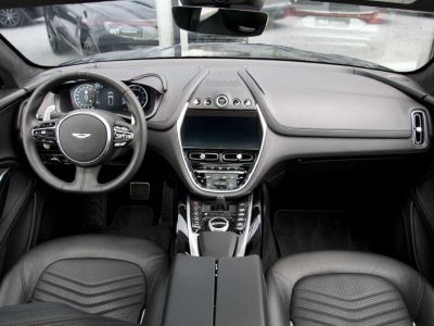 Aston Martin DBX V8 Paint to sample Cooling Seats Pano  - 15
