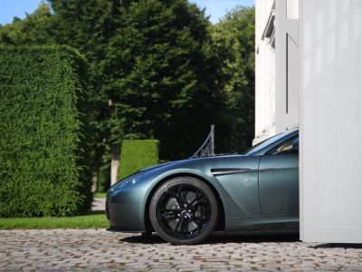 Aston Martin V12 Vantage  - 18