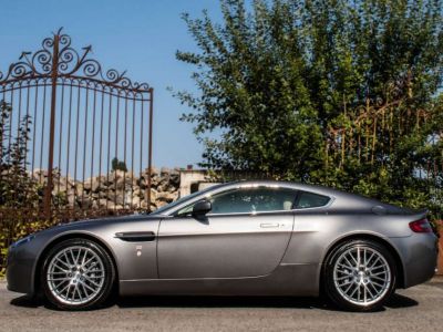 Aston Martin V8 Vantage  - 3