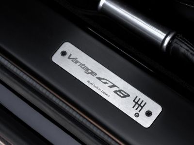 Aston Martin V8 Vantage 4.7 447 GT8 - <small></small> 235.900 € <small>TTC</small> - #15