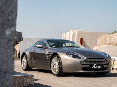 Aston Martin V8 Vantage 4.7 - AUTOMATIC - ONLY 36.000 KM - <small></small> 64.950 € <small>TTC</small> - #4