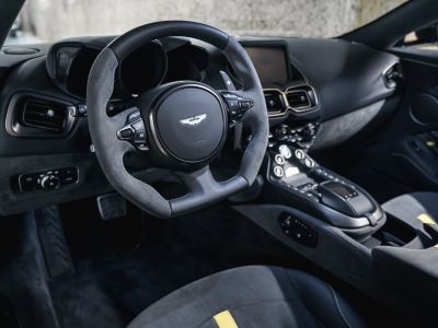 Aston Martin V8 Vantage II ROADSTER 4.0 BITURBO V8 535 F1 EDITION BVA8 - <small>A partir de </small>2.160 EUR <small>/ mois</small> - #28