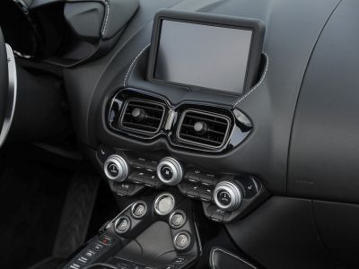 Aston Martin Vantage 4.0 V8 Roadster  - 32