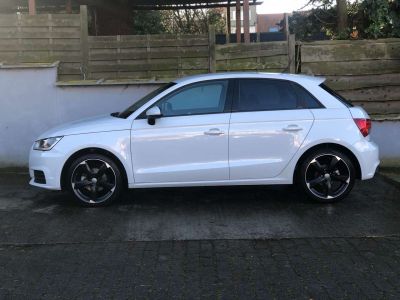 Audi A1 Sportback 1.0 TFSI Ultra Design  - 2