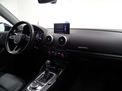 Audi A3 1.6TDi Ambiente STronic  - 11